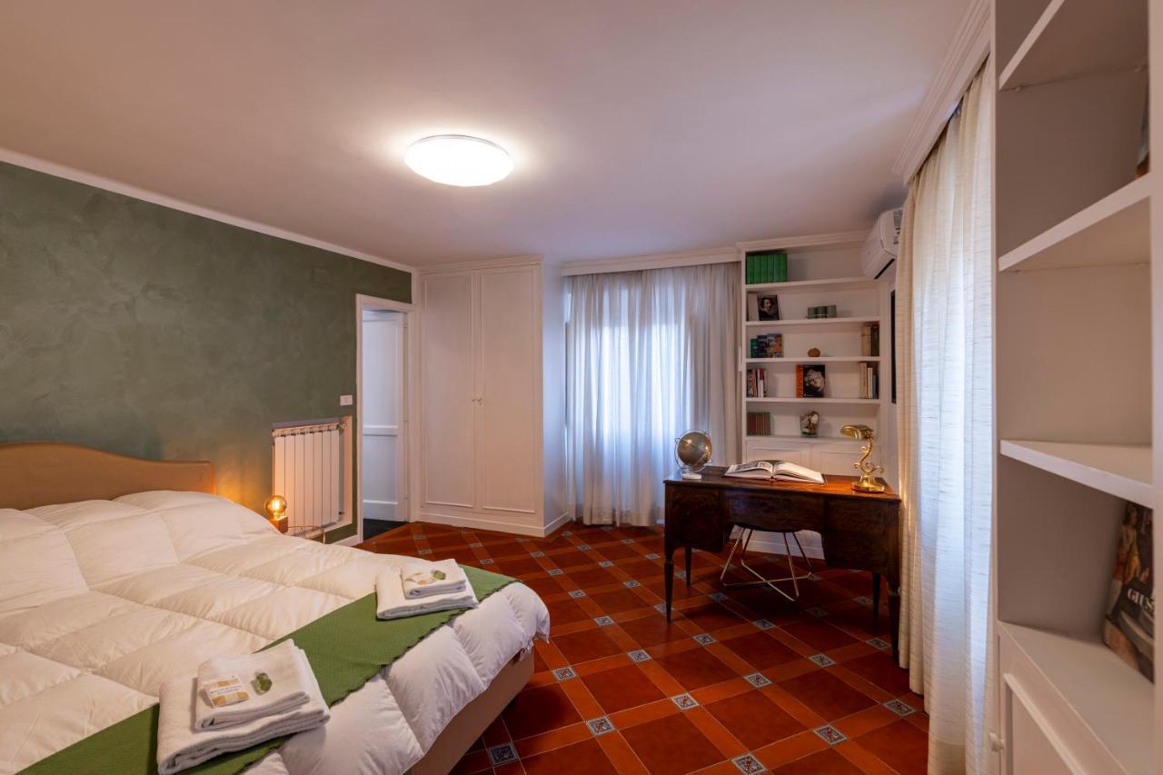 Parlamento Luxury Apartment Рим Экстерьер фото